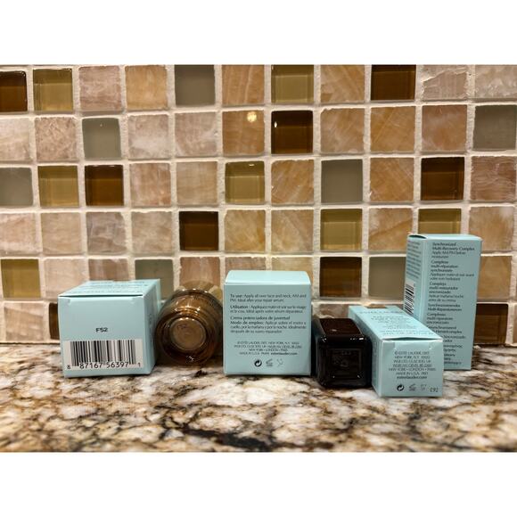 Estée Lauder Advanced Night Repair Serum & Revitalizing Supreme+ Crème - Picture 4 of 4